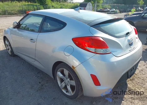 2014 Hyundai Veloster Base W/Black from USA, damaged, VIN KMHTC6AD6EU182632